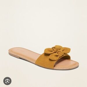 Old Navy Bow Slides 6 NWOT